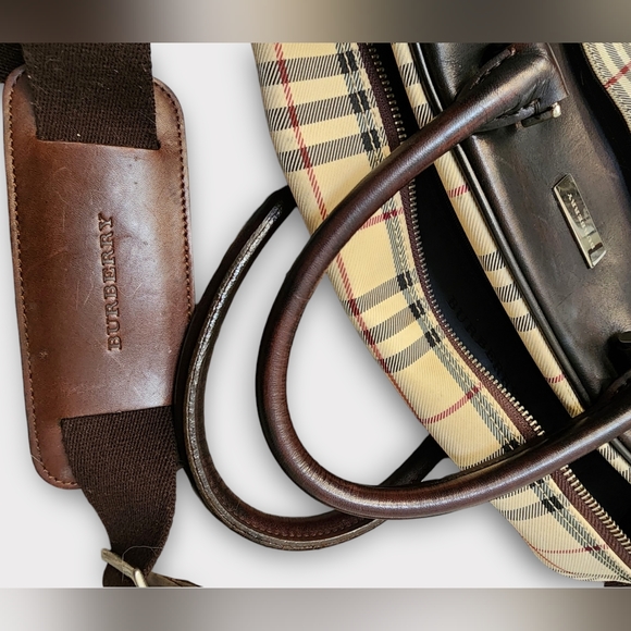 BURBERRY House Check Travel Bag w/Strap, Brown - Picture 15 of 16